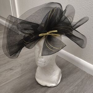 Vintage Sonni San Francisco Elegant Black and Gold Fascinator